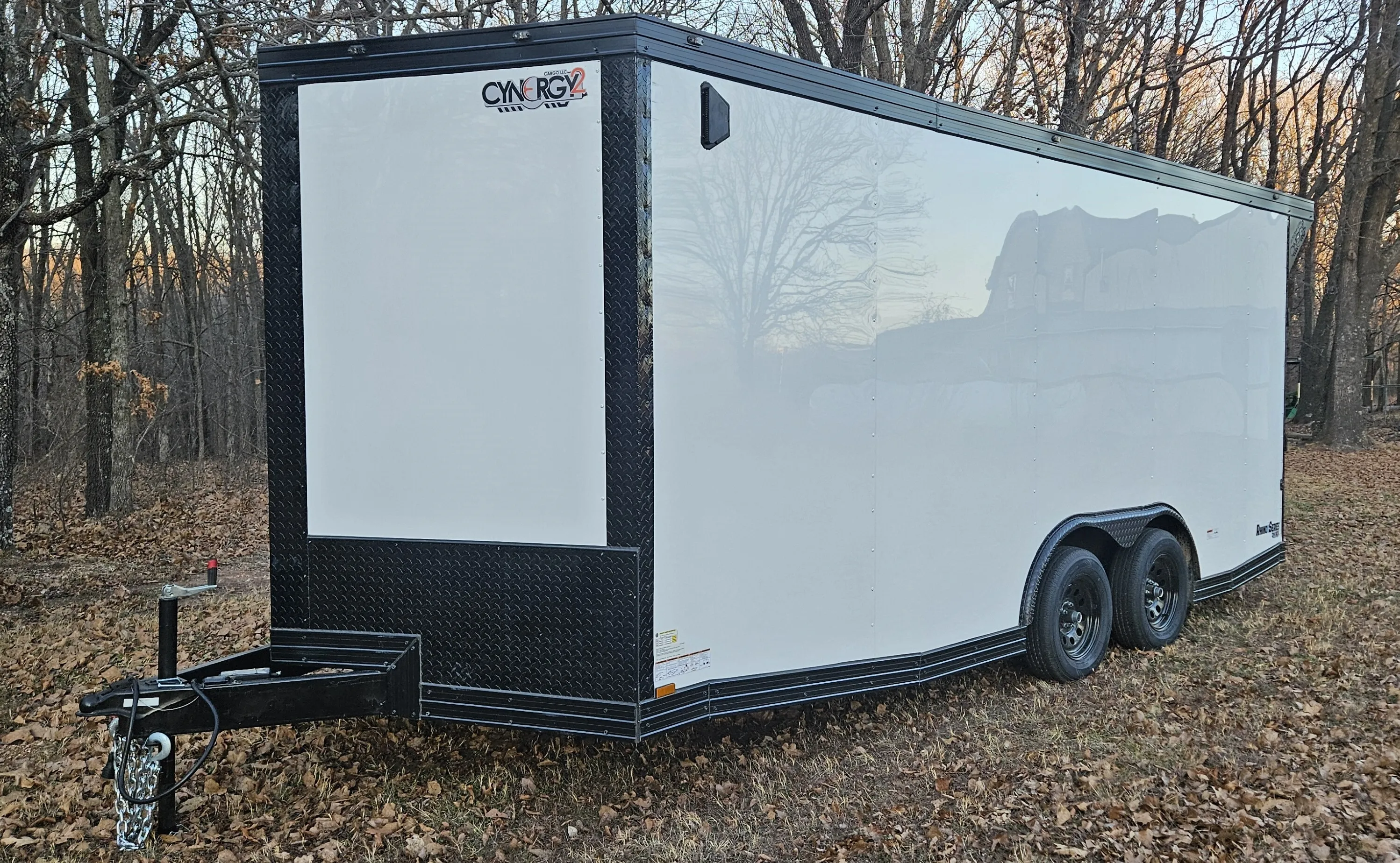 16' Enclosed Cargo trailer