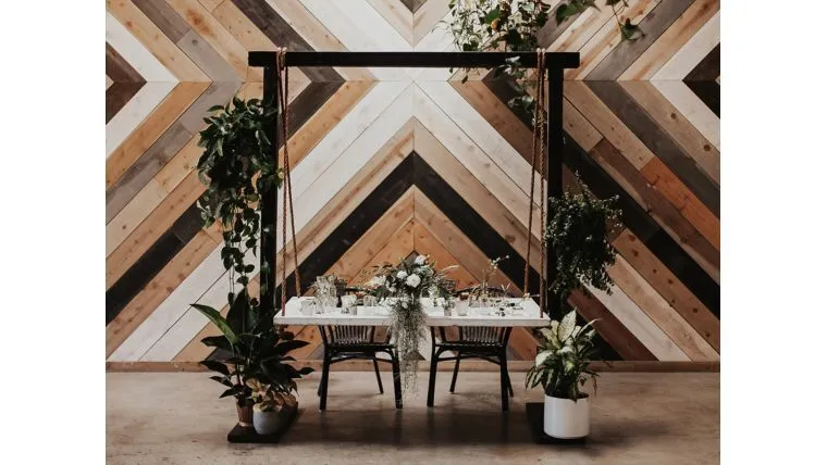 Hanging Sweetheart Table