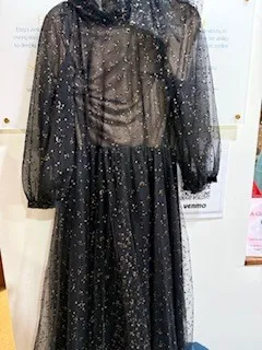 1317 M Black Tulle