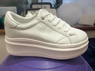 Sneakers 6 1/2