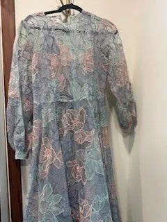 1350 8 multi color lace