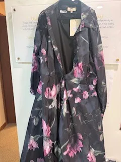 1342 XL Black Floral
