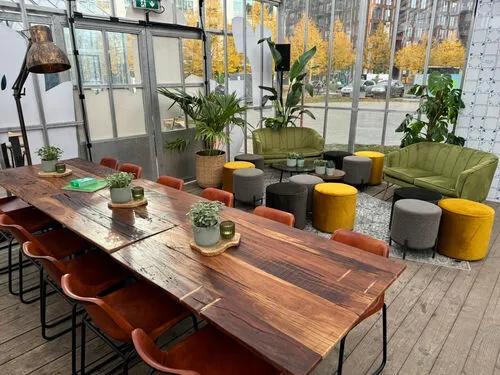 Robuuste stoere bartafel 120 x 100 x 110cm