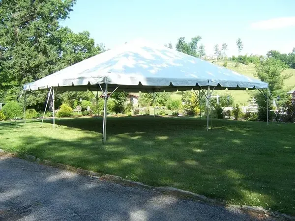 30 x 30 Foot West Coast Style Tent