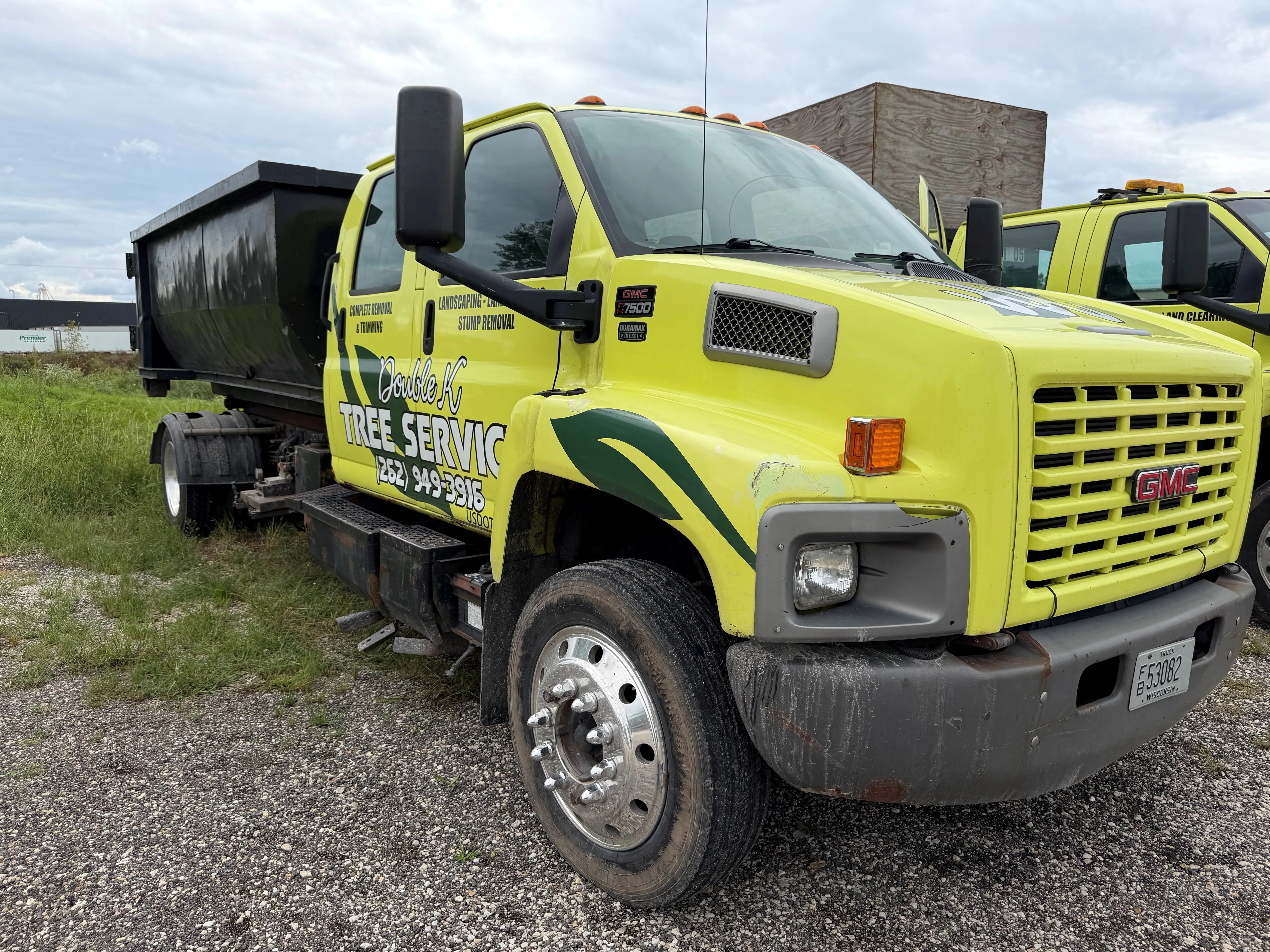 2005 GMC C7500  Crew Cab Dump Truck