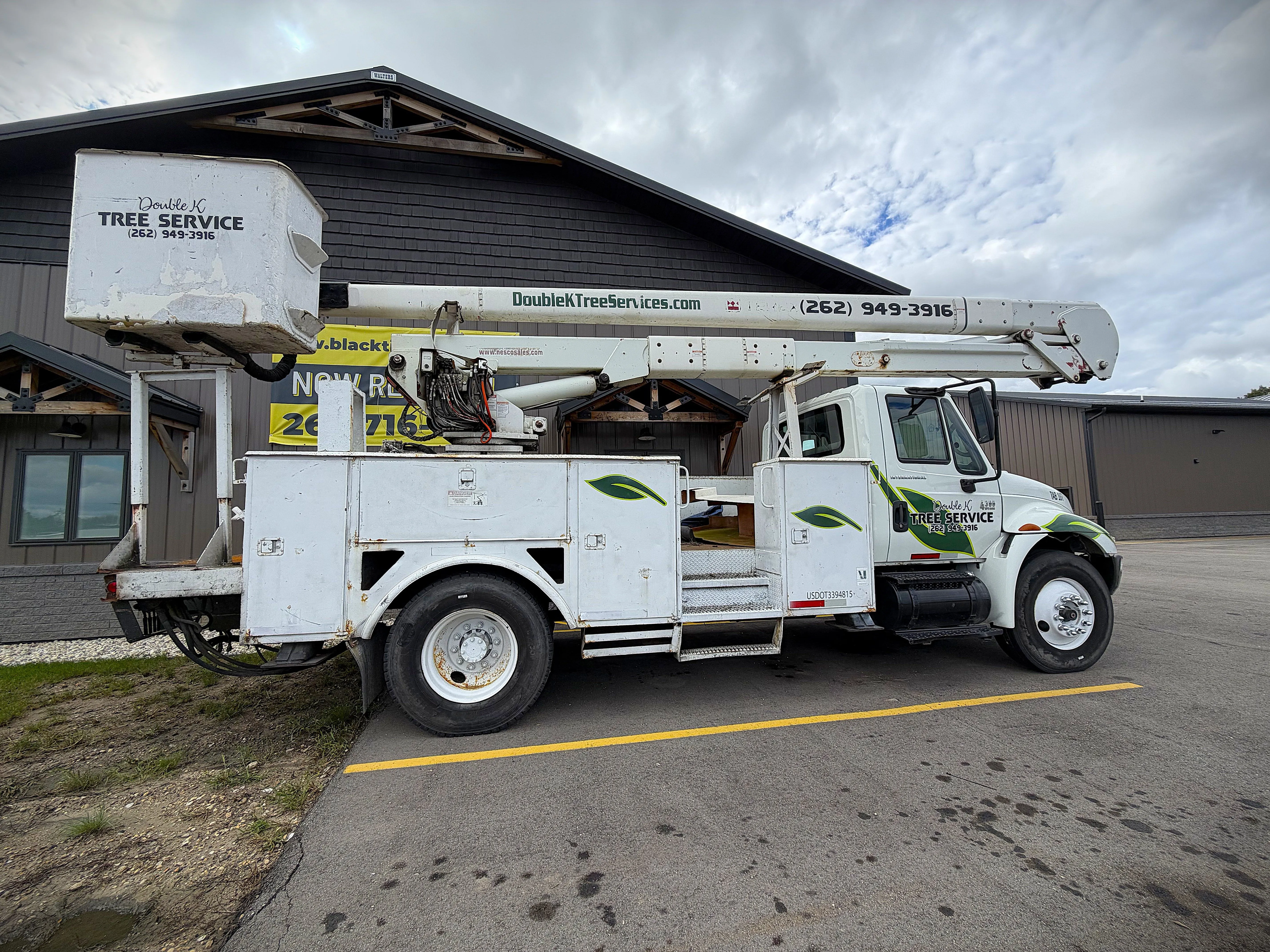 2007 International DuraStar 4300 Bucket Truck (55ft)