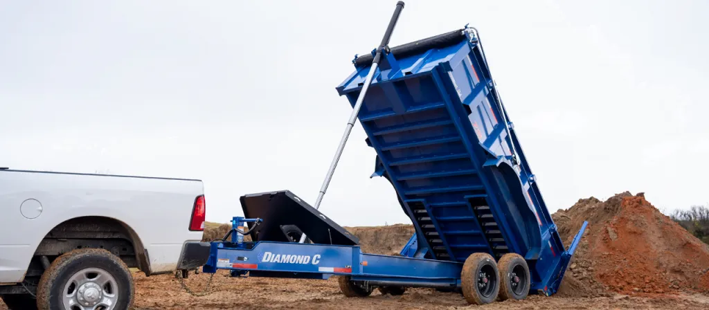 DIAMOND C 12x6.5 DUMP TRAILER WITH RETRACTABLE TARP
