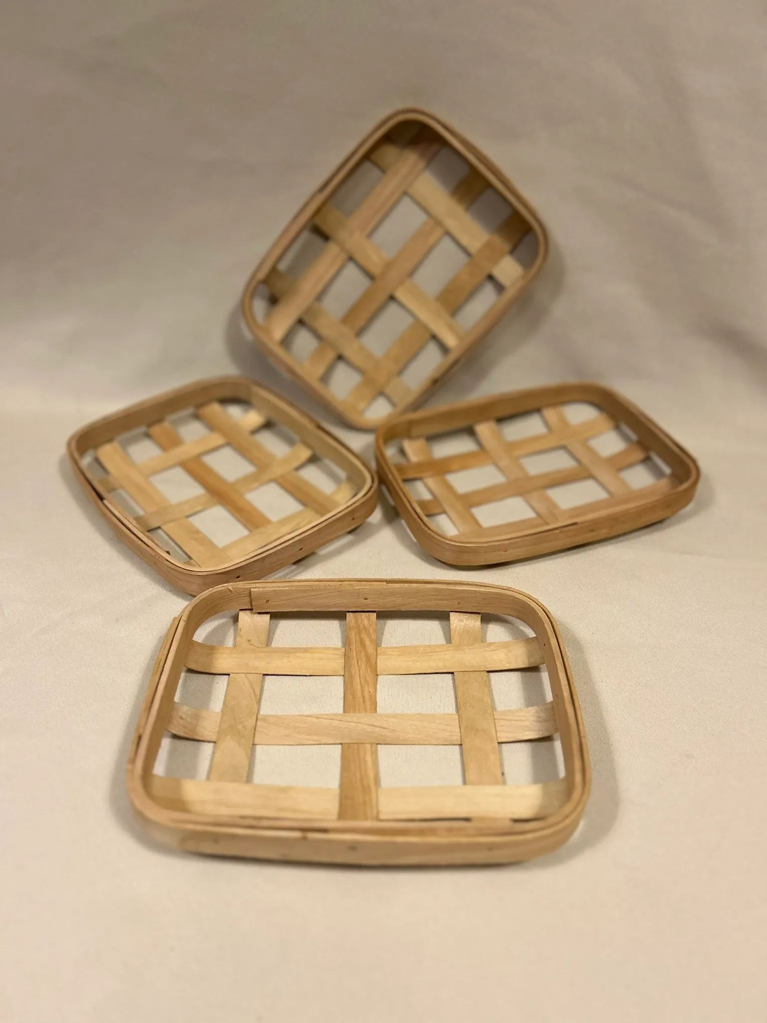 4 Small Tobacco Baskets