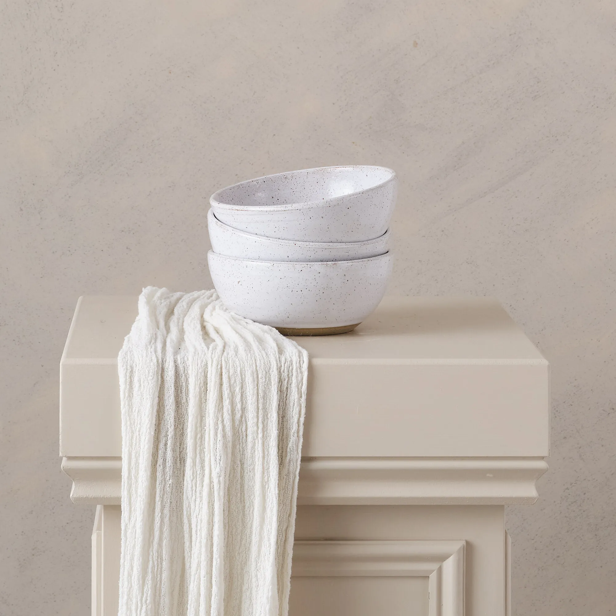 Small white ceramic Botanique bowls 