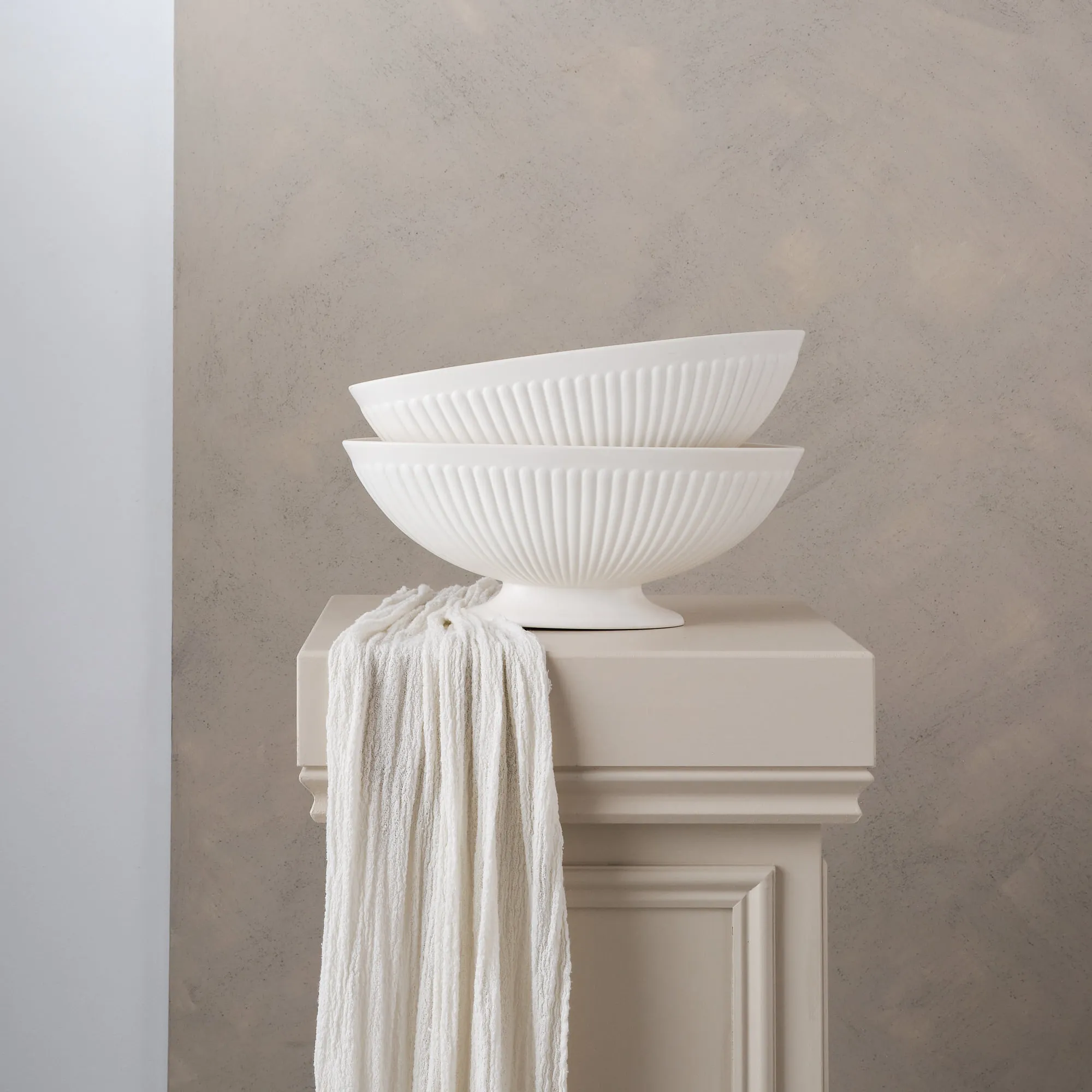 Large Vintage wedgwood fluted oval mantlepiece vase