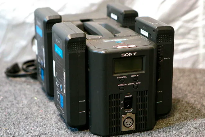 Sony V-Mount Charger