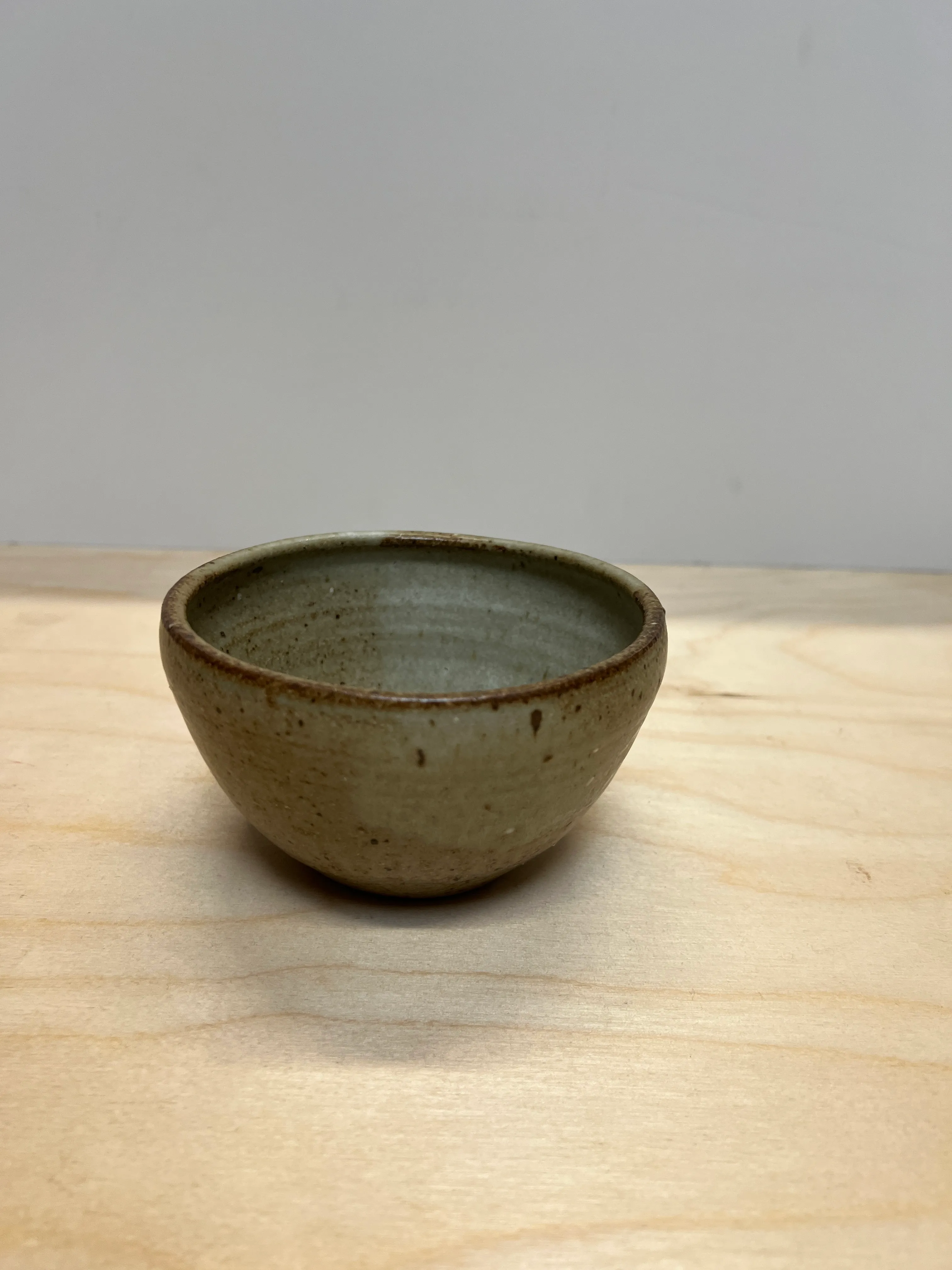 Brown Speckled Bowl 5.2"