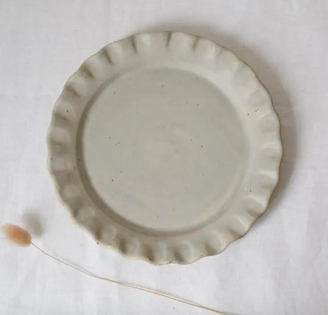 Wavy Edge Plate 8.5 inches diameter 