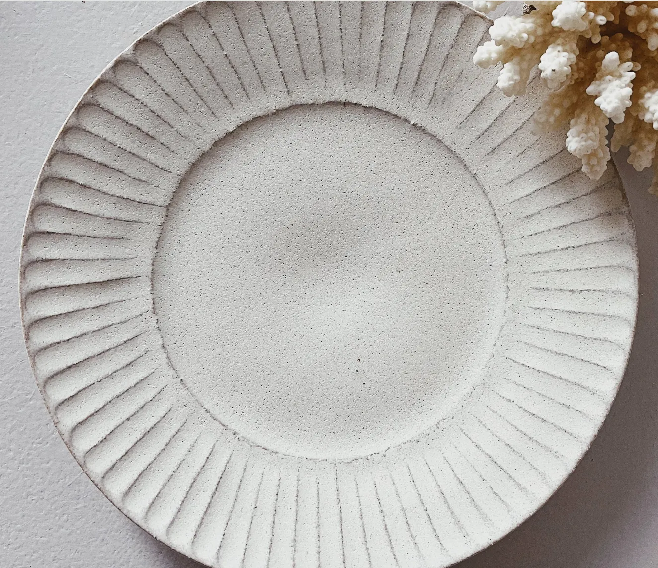 Carved Cream Plate RS - 9"