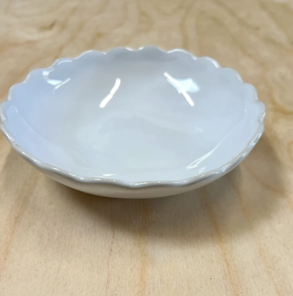 White Co Scallop Edge Bowl