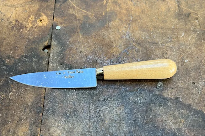 Knife 7" Light Wood Handle Soller