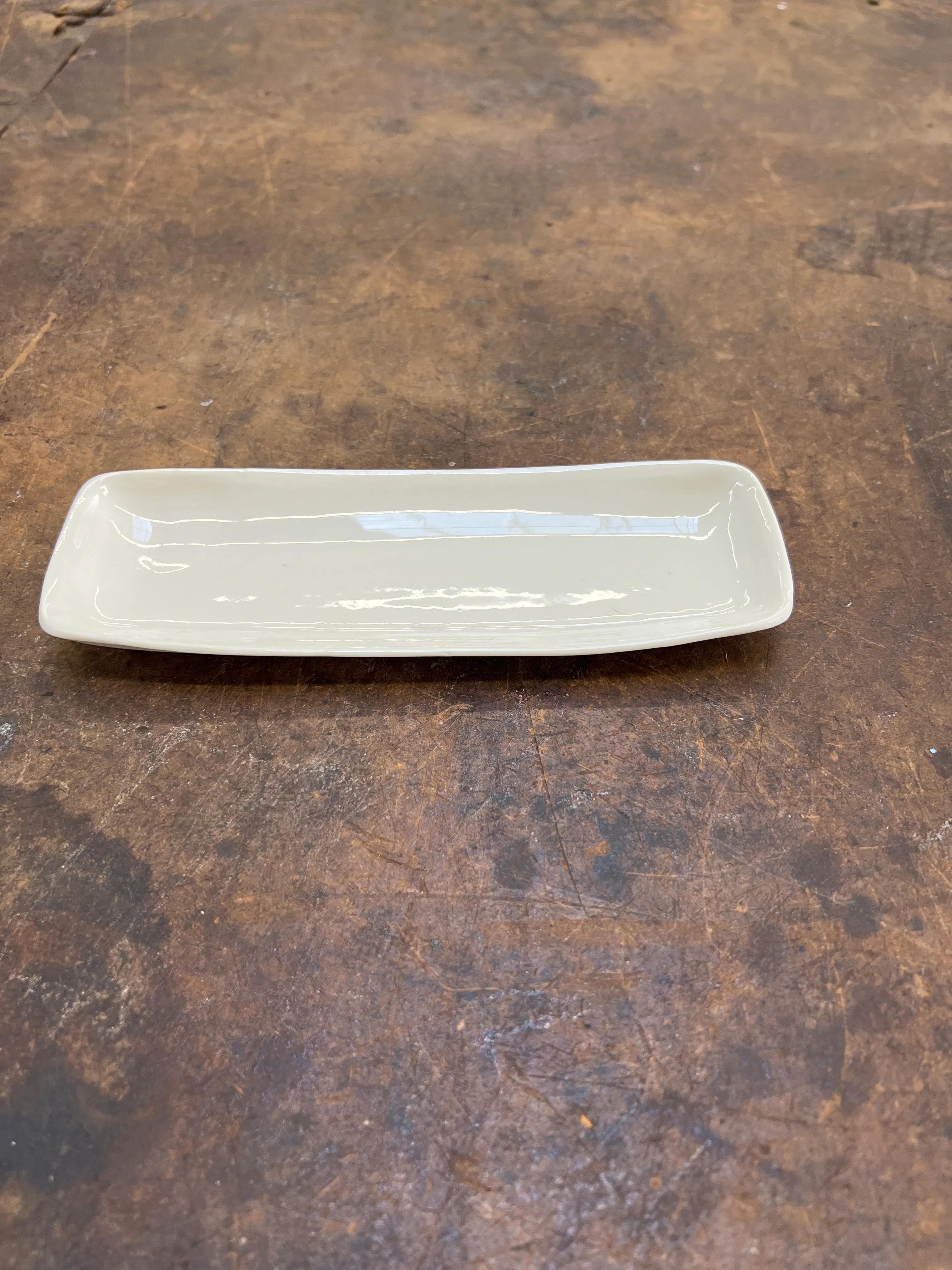 Mud Off White Rectangular Dish