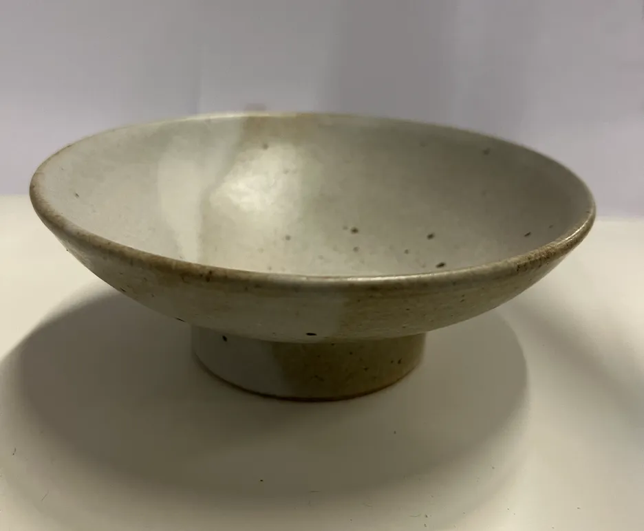 Footed Bowl SM Oatmeal