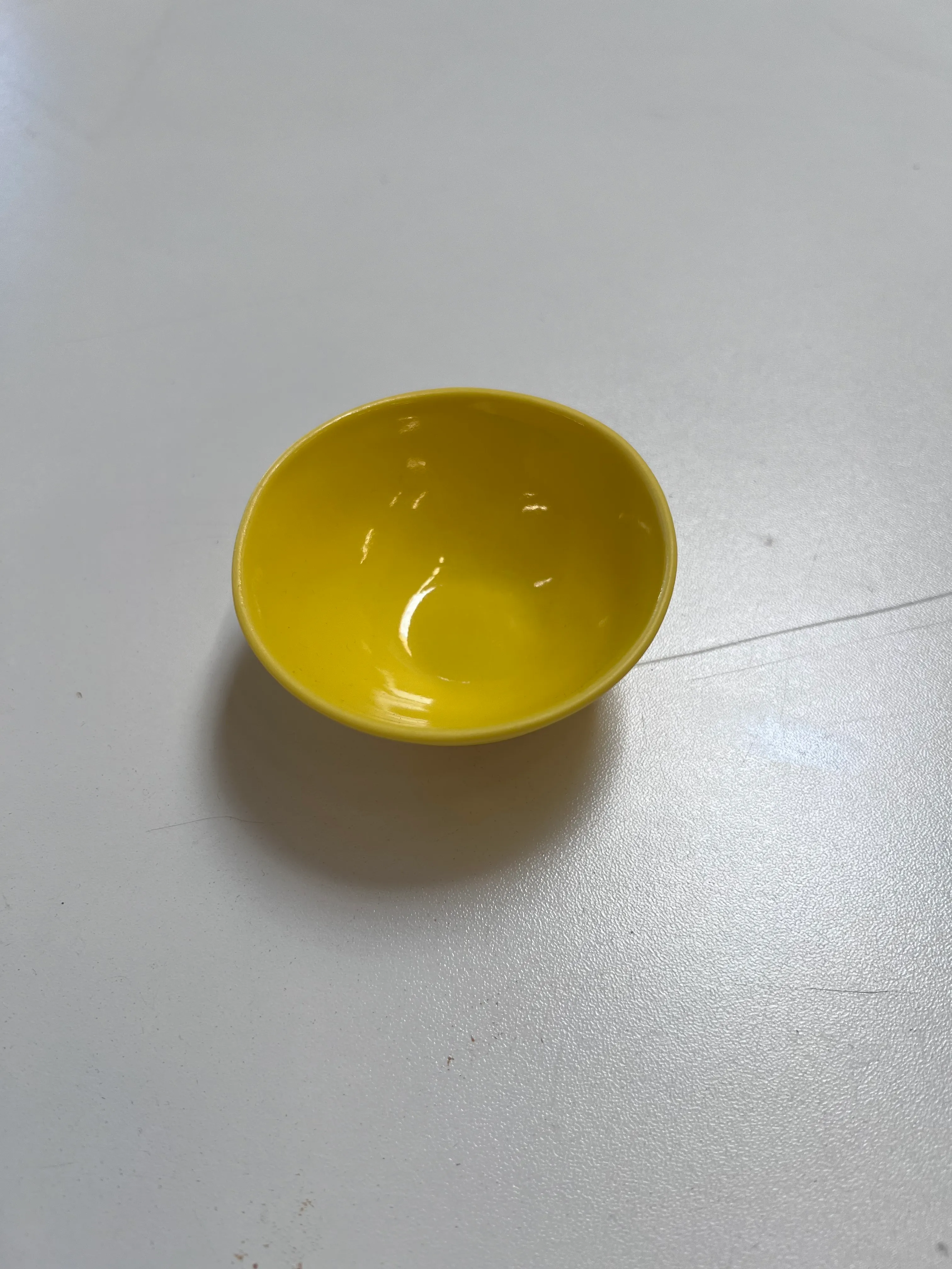 Yellow glossy spice dish/mini bowl