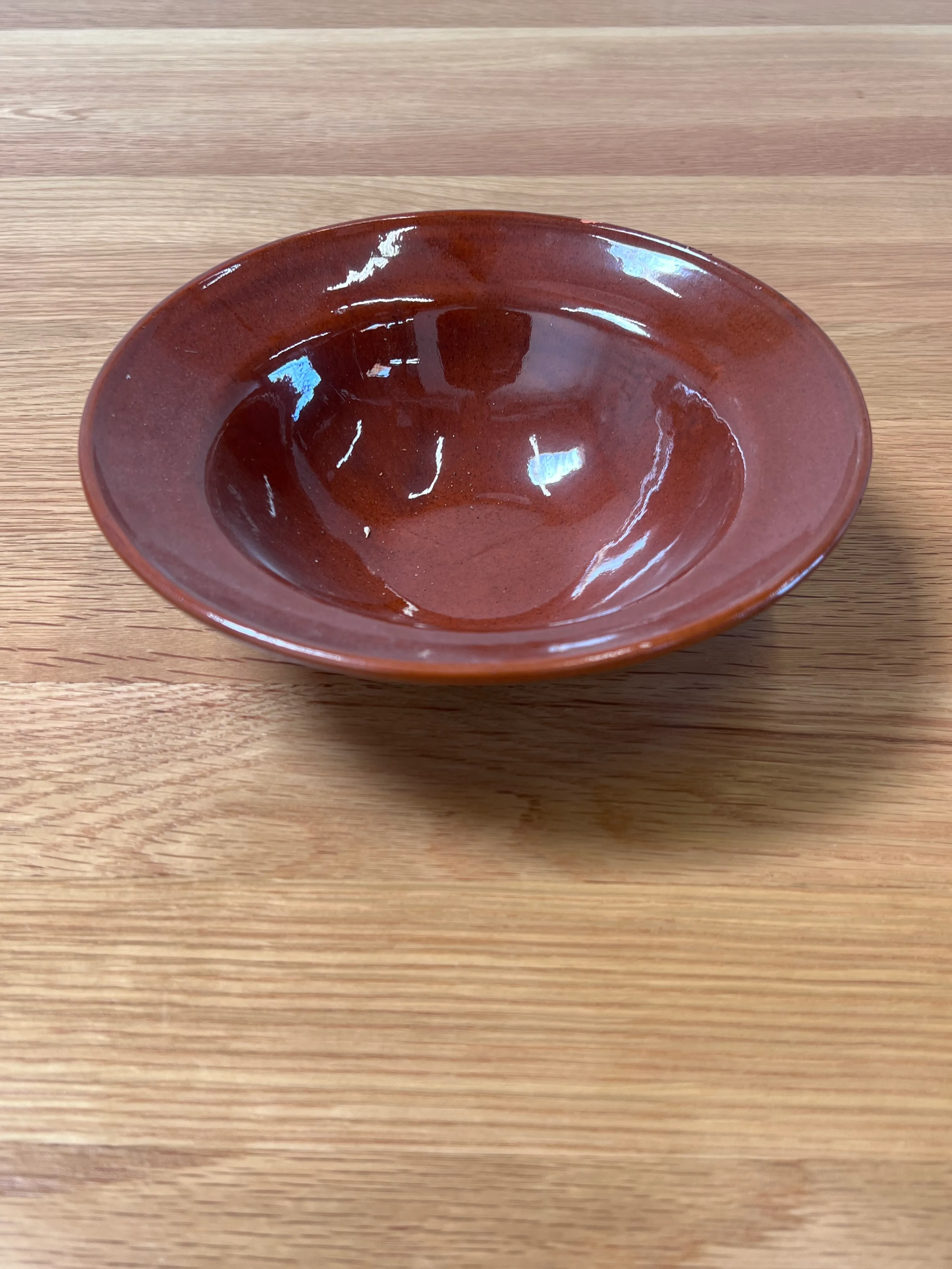 Red clay glossy bowls 