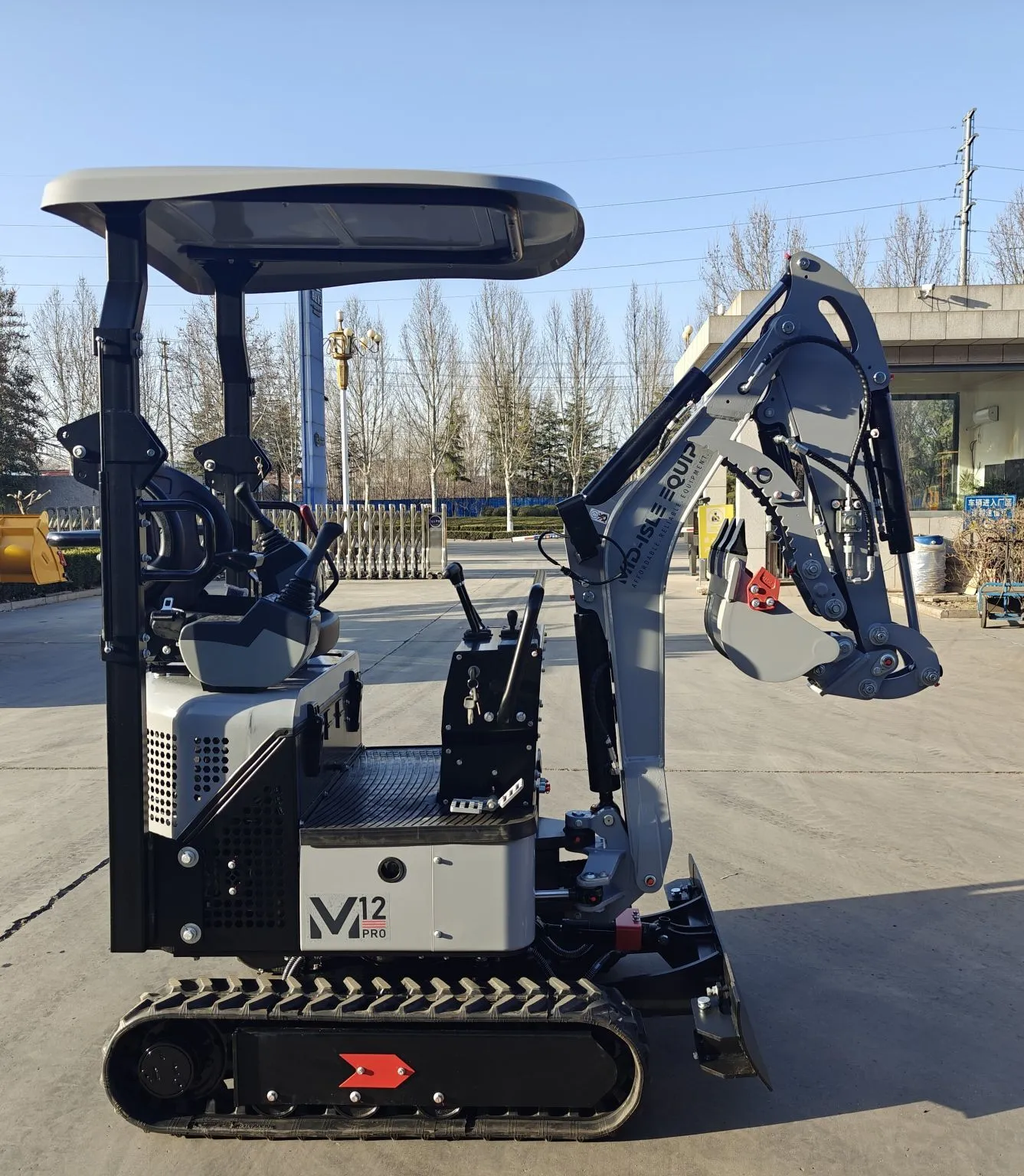 MID-ISLE EQUIP M12 PRO Mini Excavator 1.4 Ton