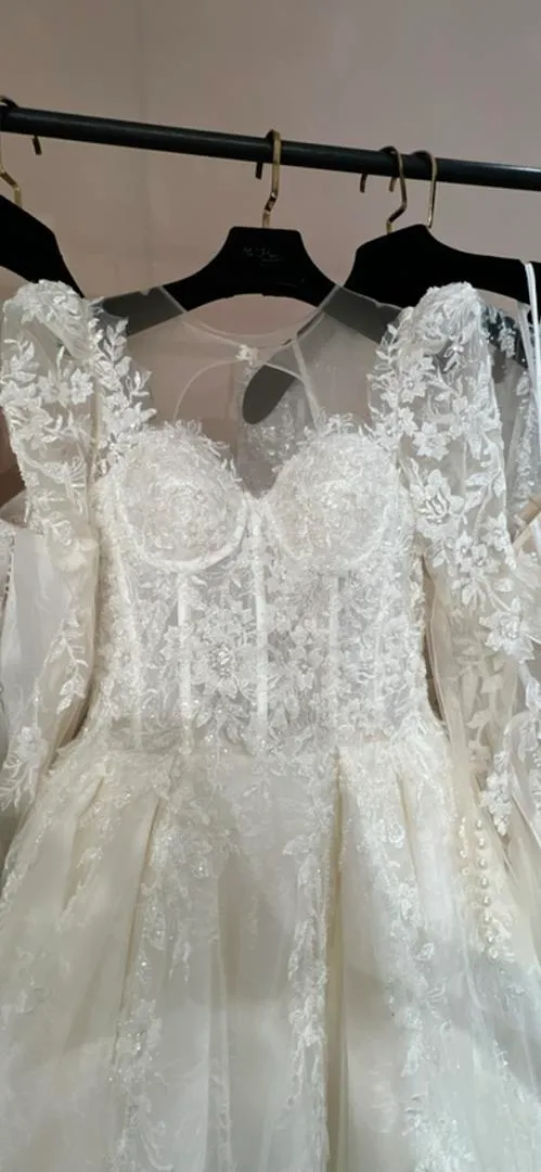 S05AAT 1296 Long sleeve champagne ball gown small lace long train corset