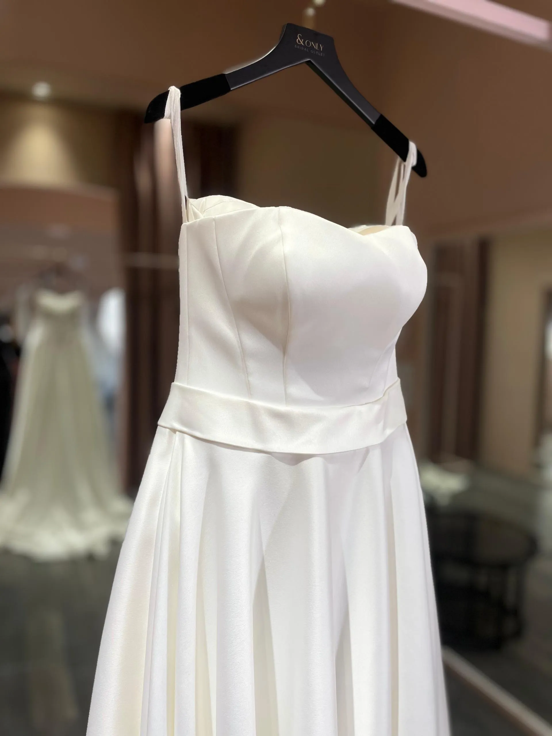 SA05AAT 0785 Sandra Satin Gown 