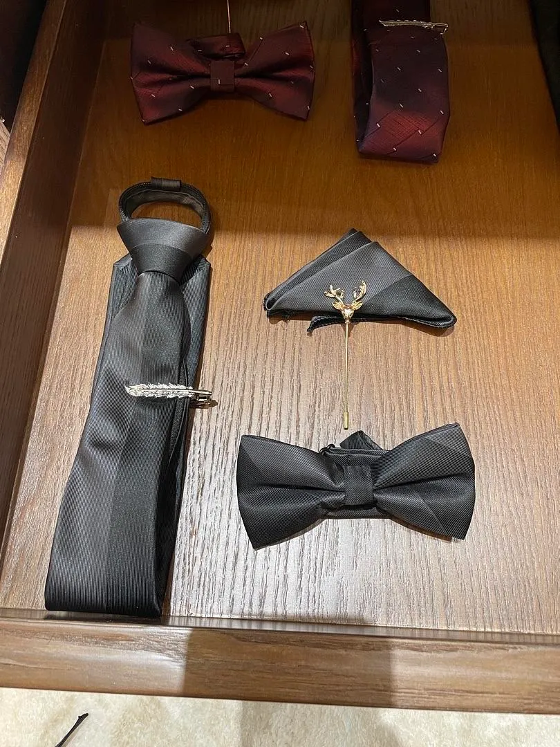 S05AAT 1474 Half grey Half Black bow tie set
