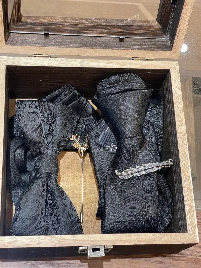 S05AAT 1467 Black flower texture Bow tie set