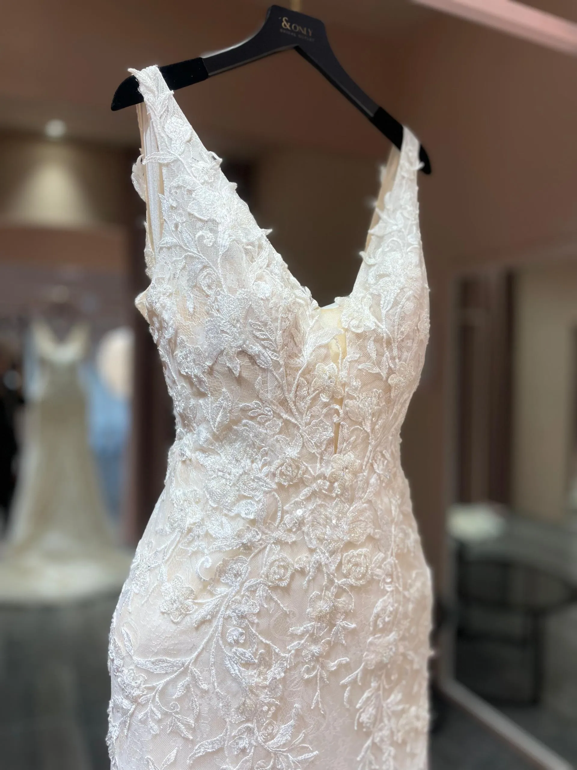 0698 - Yuman Champagne Mermaid Gown