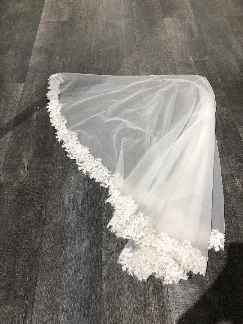 S05AAT 0754 - Powlee lace short veil