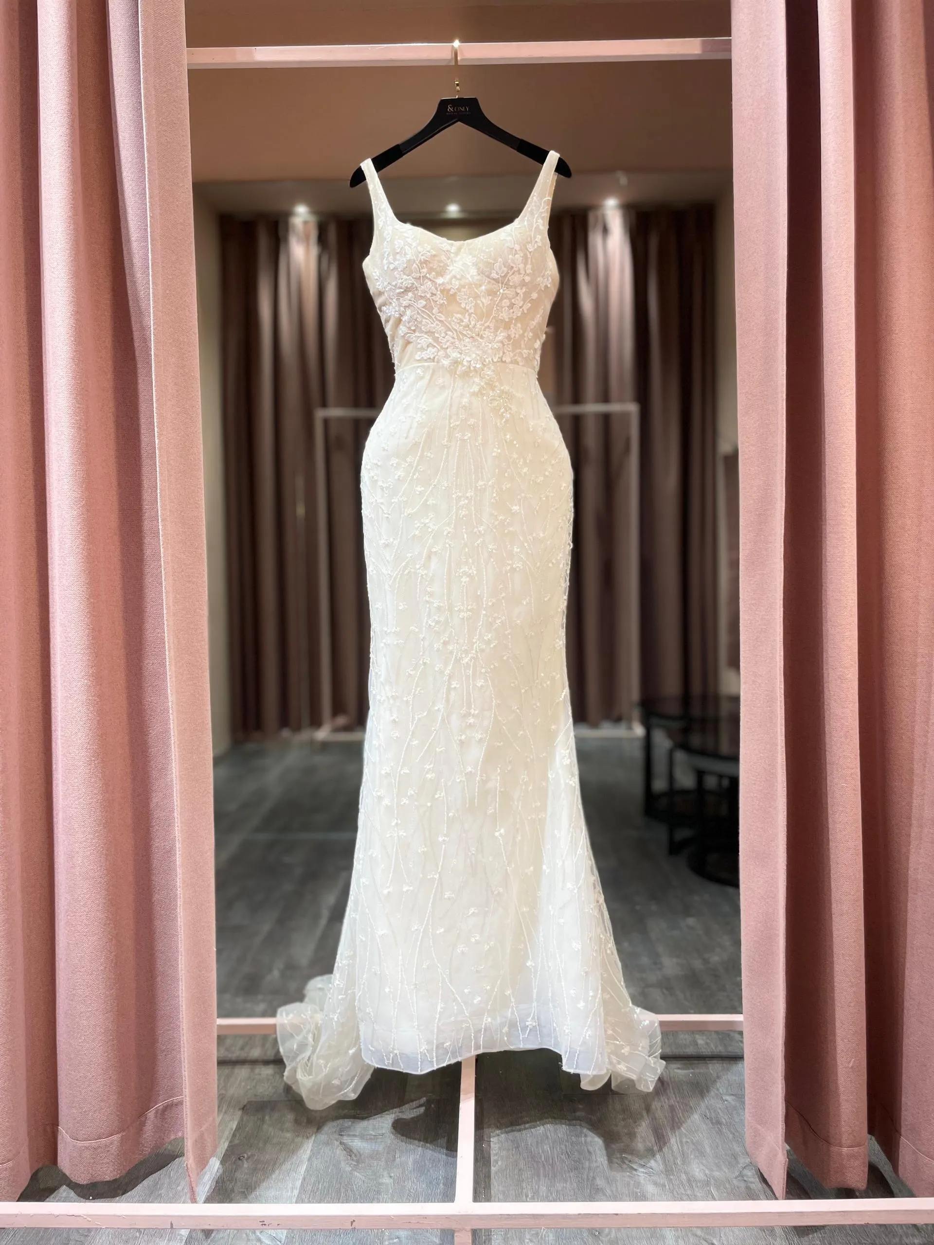 S05AAT 1297 Square neck mermaid champagne