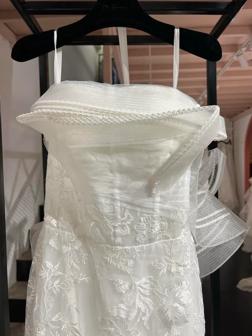 S05AAT 1003- Horsehair tube mermaid with detachable train