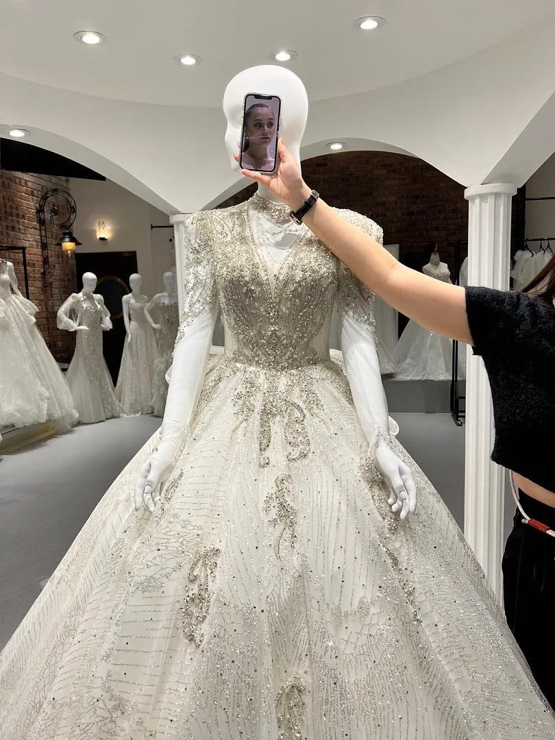 S05AAT 1559 Long sleeve collar premium ball gown ivory V neck