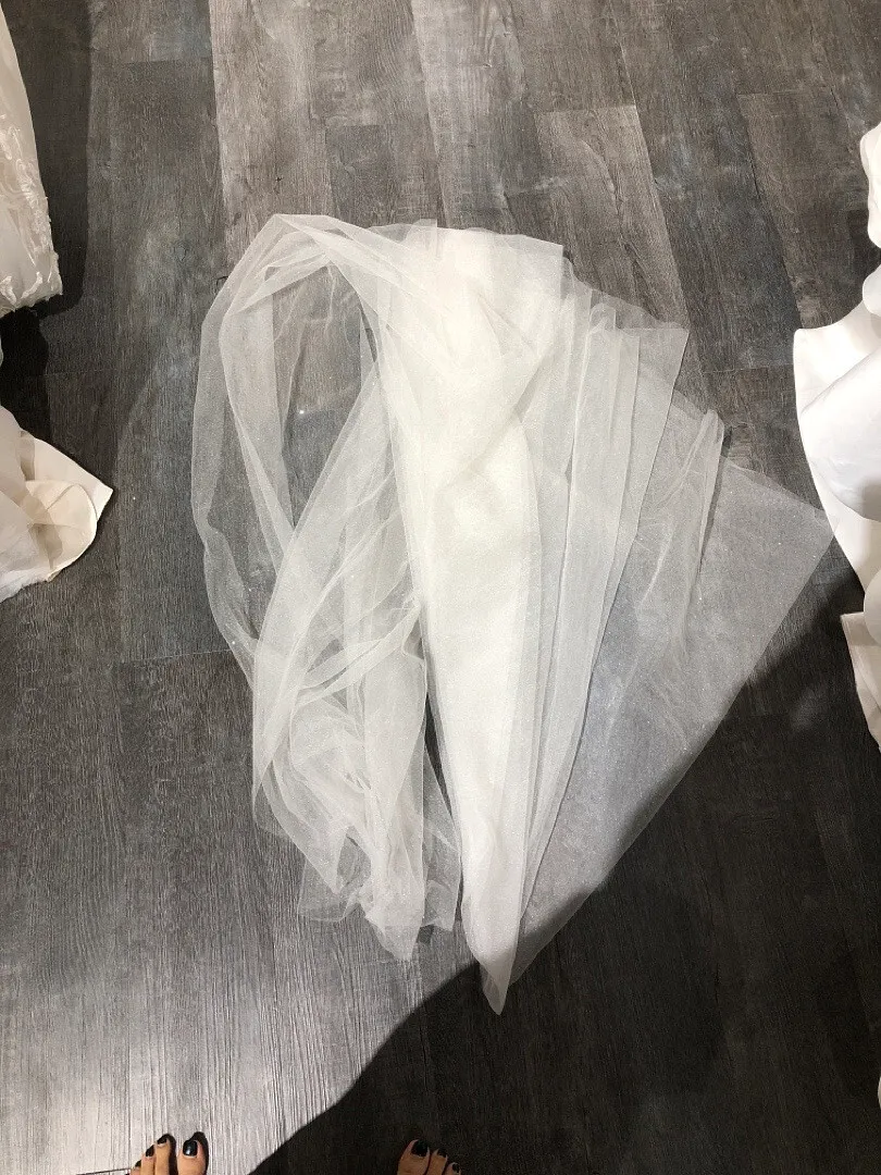 S05AAT 0794 - Jasmine floor length bling veil