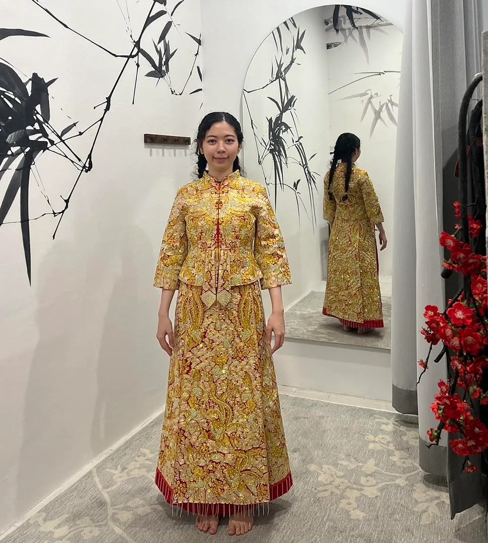 S05AAT 0860 - female kua Item 27