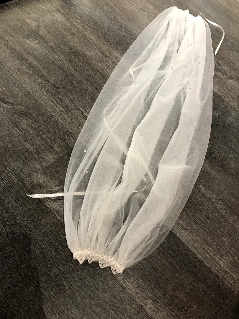 S05AAT 0773 - Catholic covered whole off shoulder