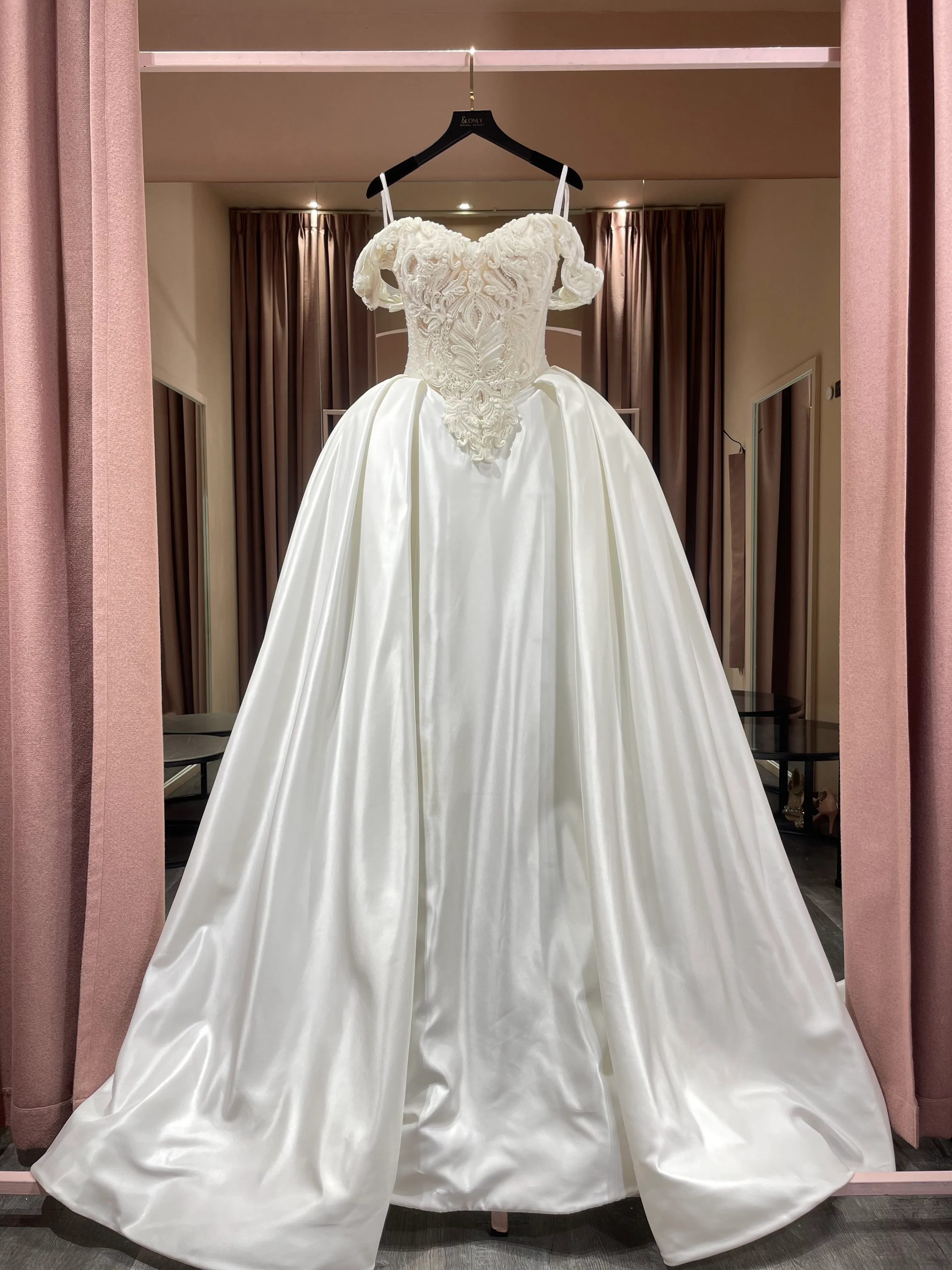 S05AAT 1549 VIP LF Off shoulder satin Premium ball gown