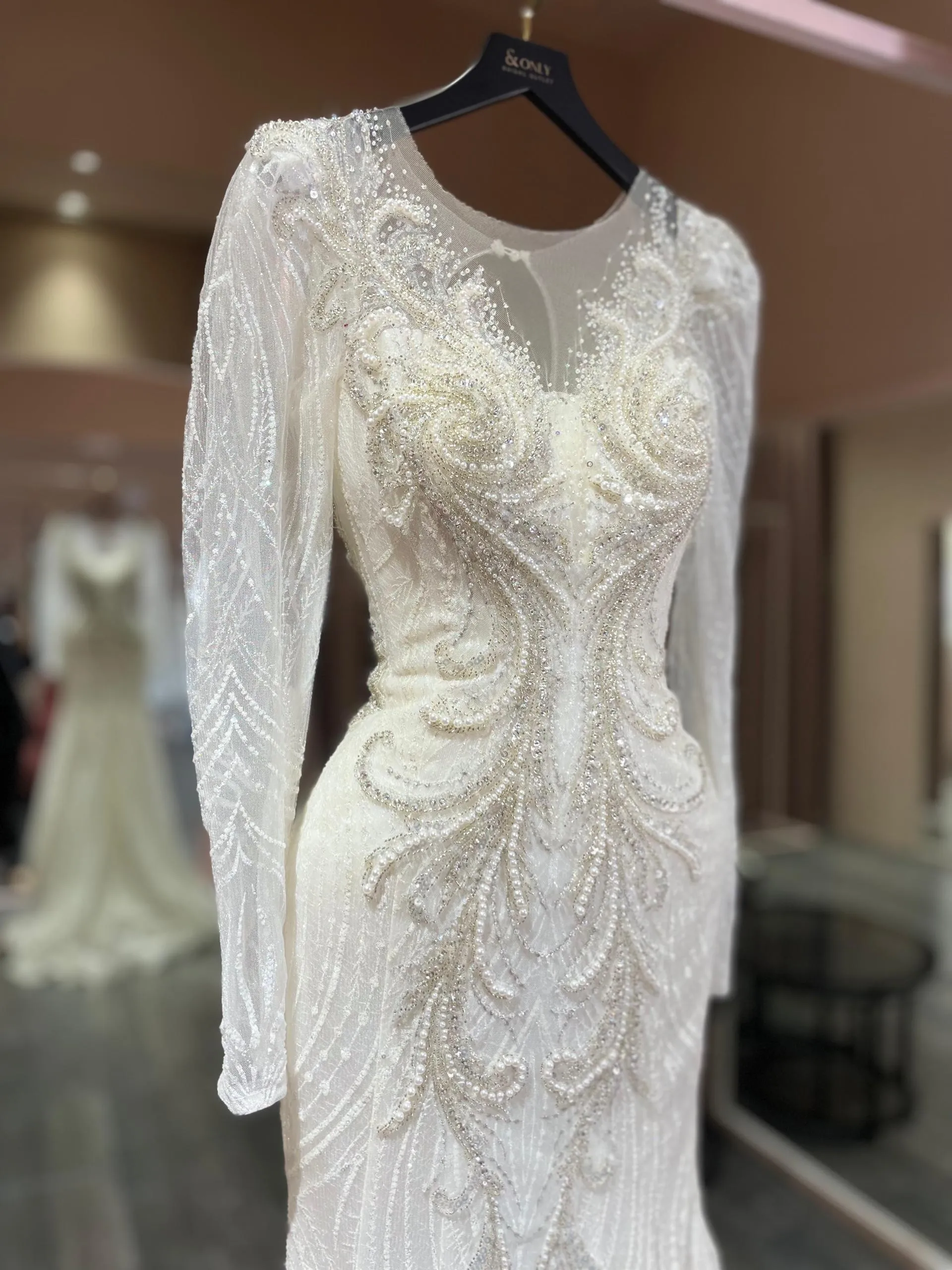 0854 - Grand malay long sleeves champagne gold mermaid 1