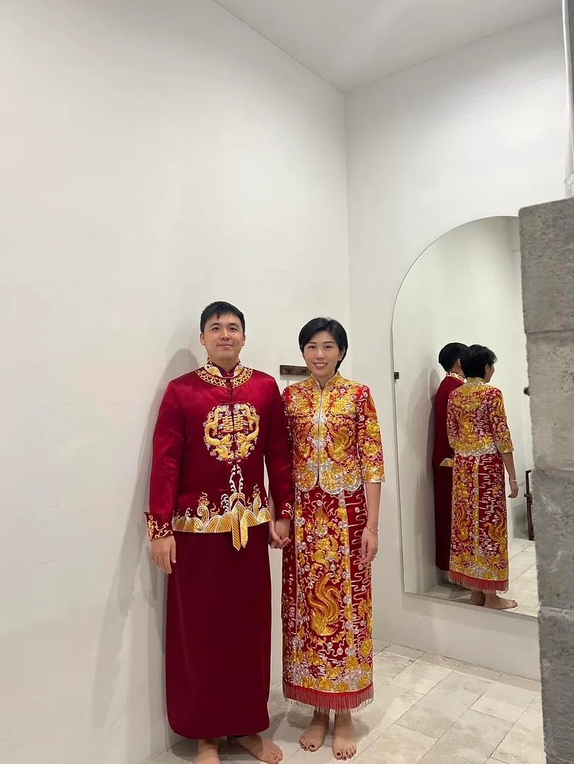 S05AAT 0989 - HB male Kua Double gold dragon red