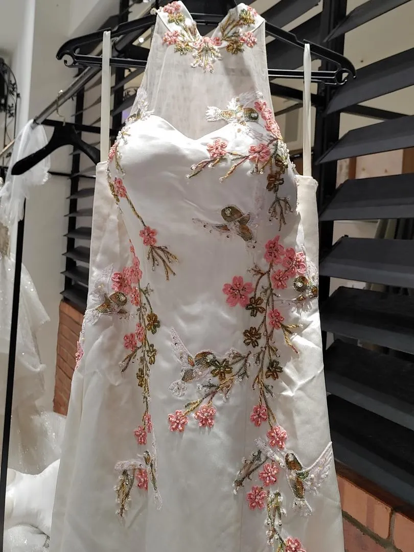 S05AAT 1580 modern cheongsam white pink flower sakura birds embroidered