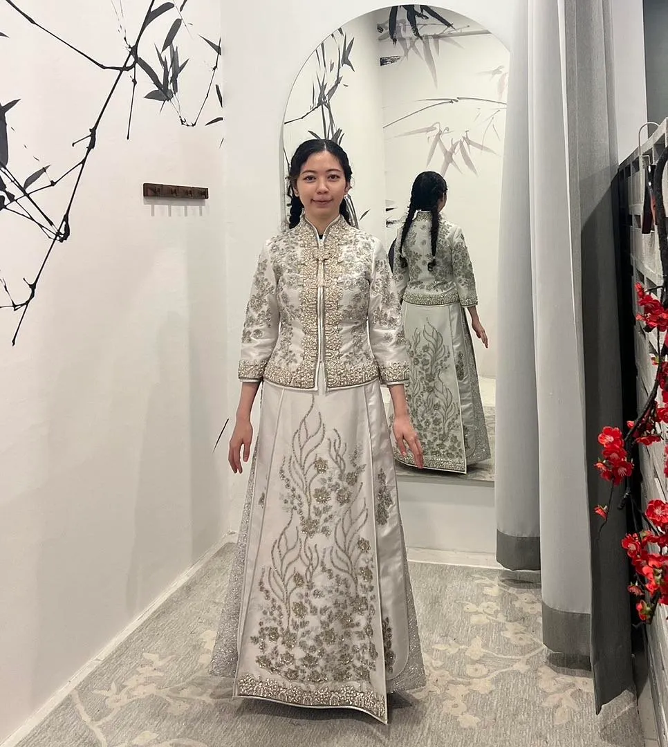 S05AAT 1097 - female kua MK Silver Size: S