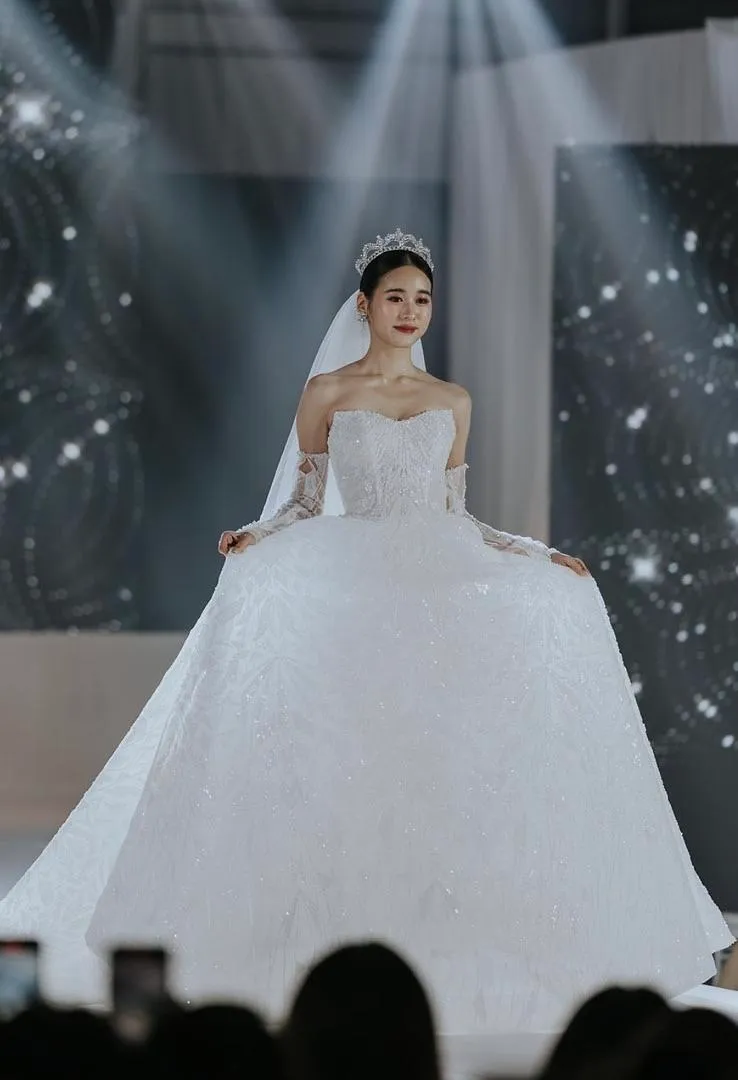 S05AAT 1223 FS ZhiFei off shoulder long sleeve geometry blink sweet heart ball gown