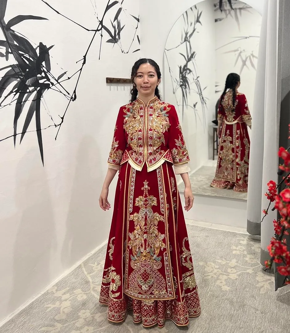 S05AAT 0977 - female kua MK Red velvet kua blink Size: M