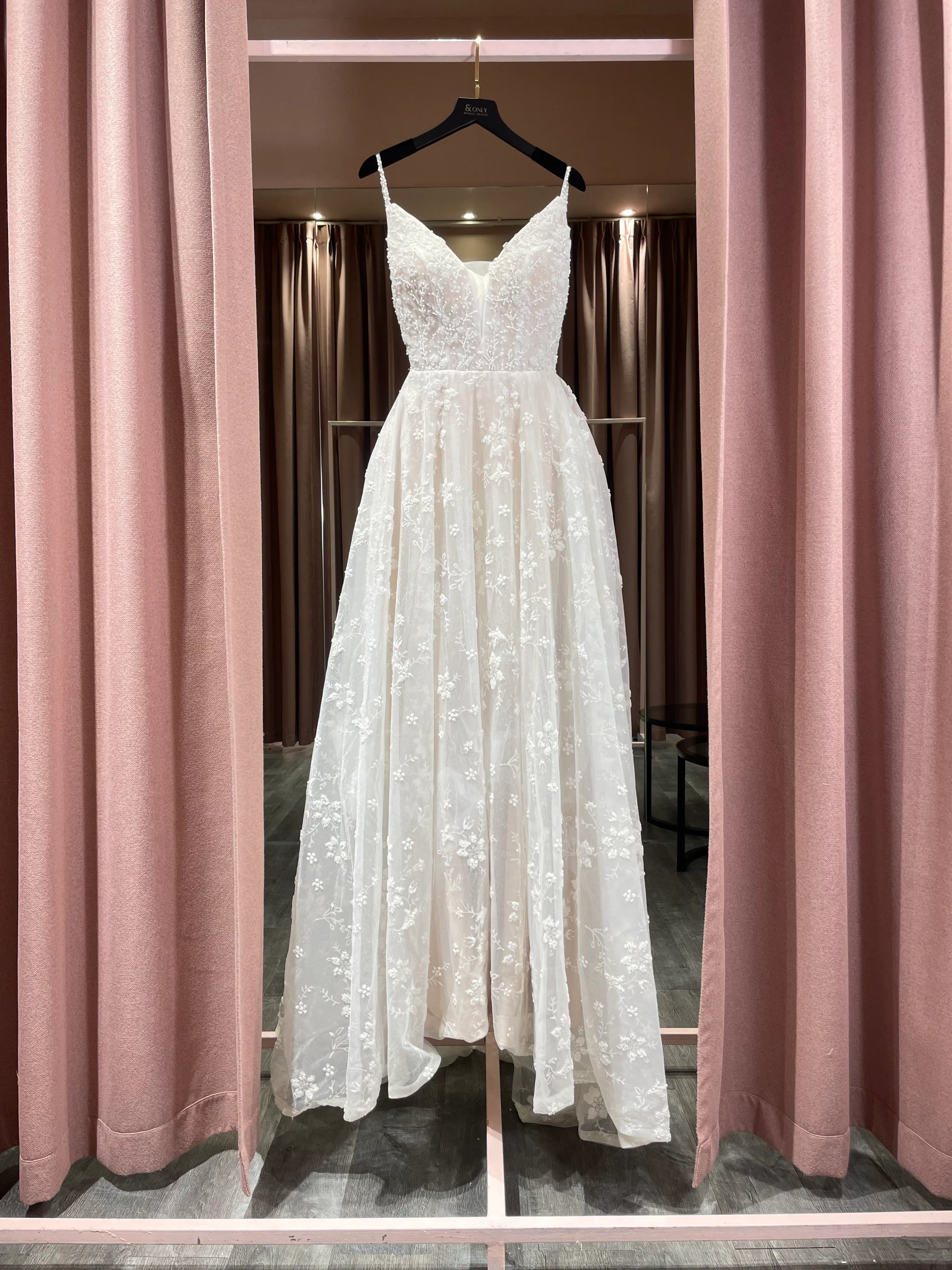 S05AAT 0692 - 3D flower blink spag strap A line