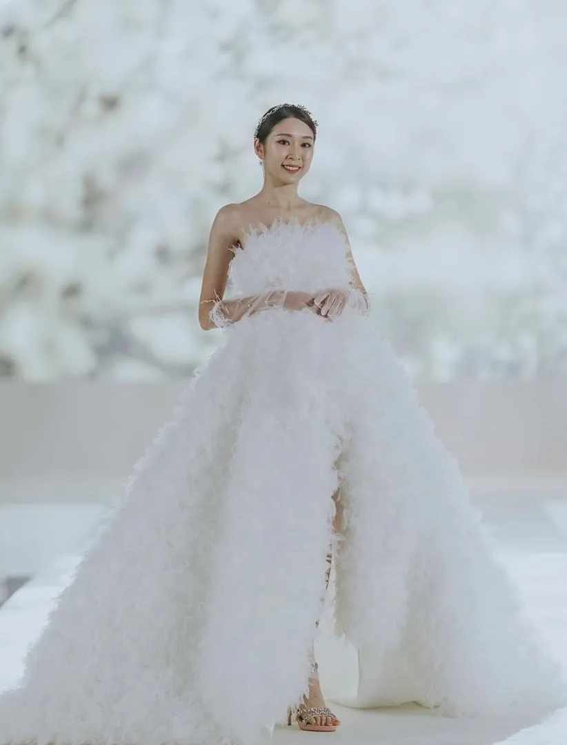 S05AAT 1229 FS Shindy Full Ruffles high low