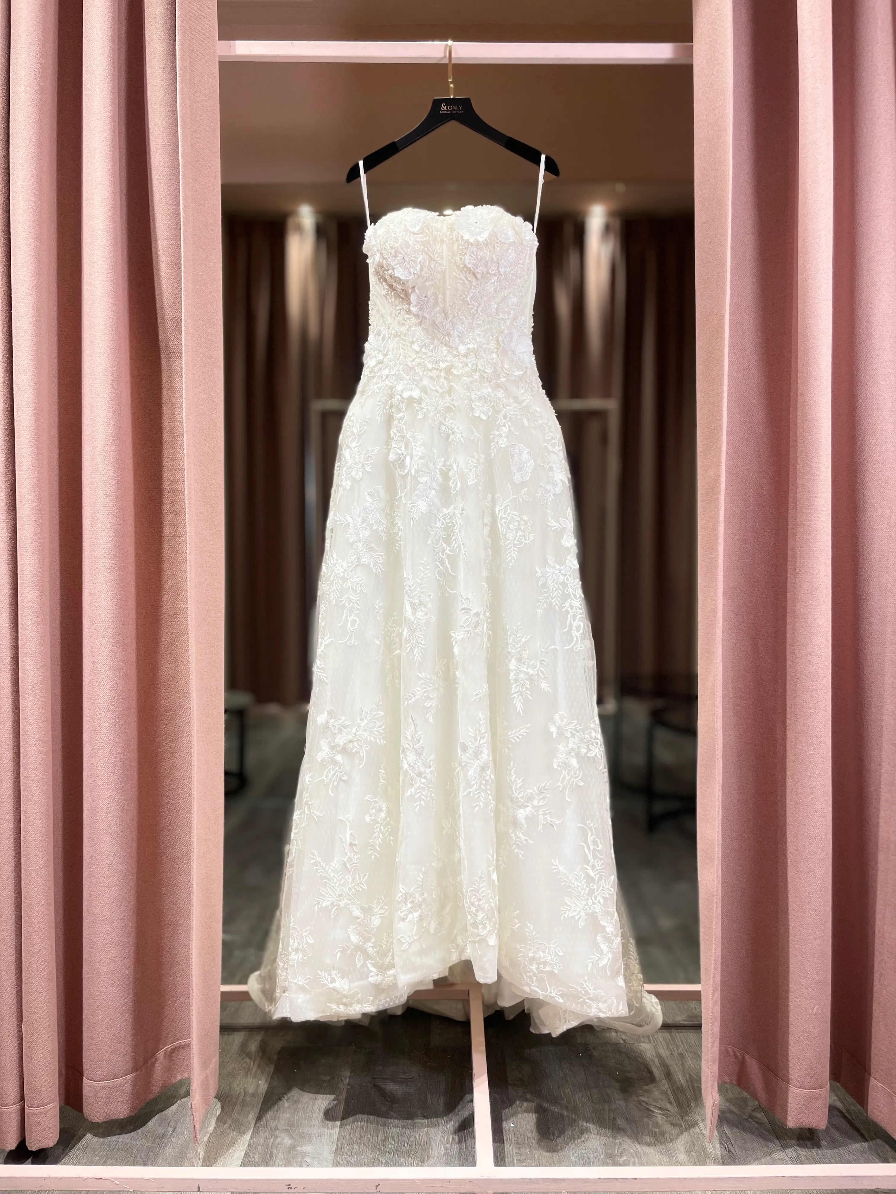 S05AAT 1206 - Floral tube white pauka A line