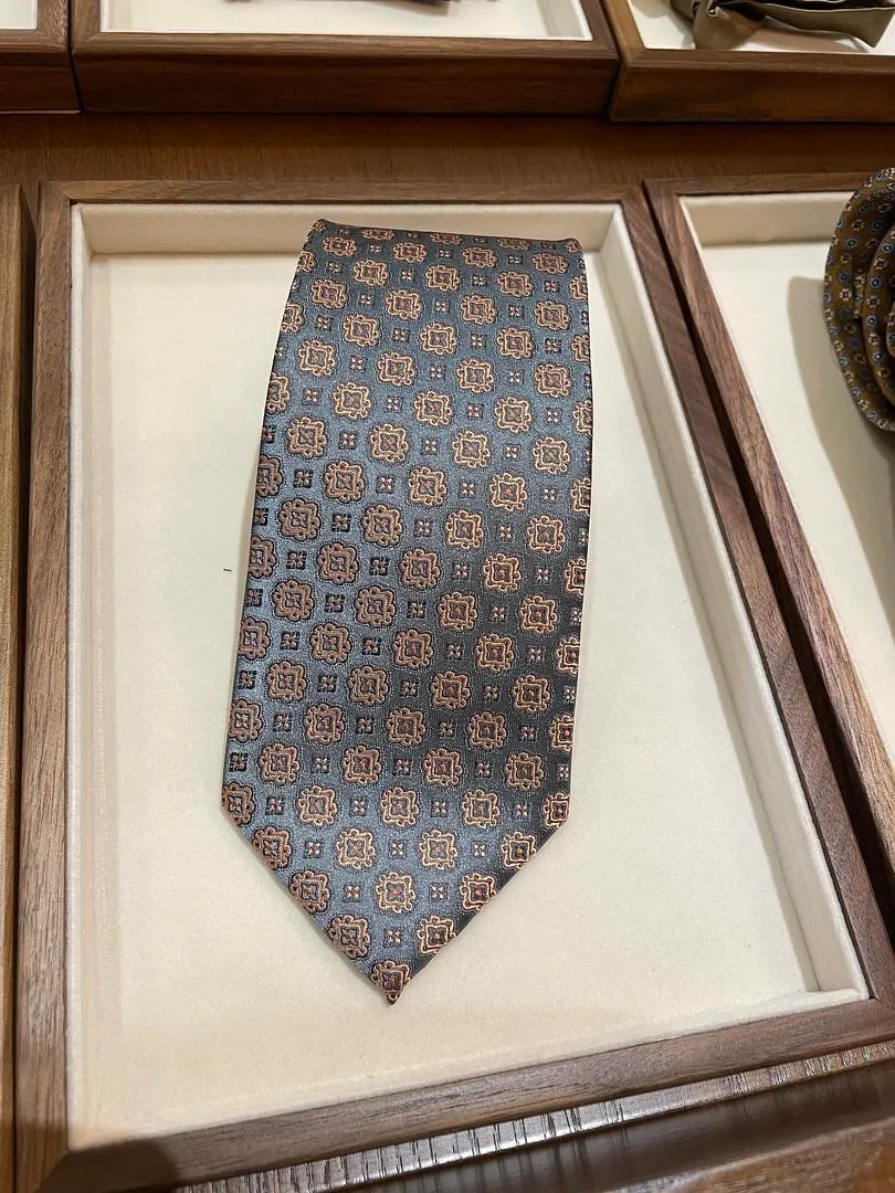 S05AAT 1450 Navy Blue Base with Brown texture Tie