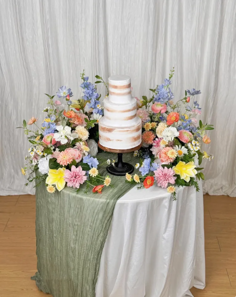 Wildflower Meadow Cake Table Arrangement