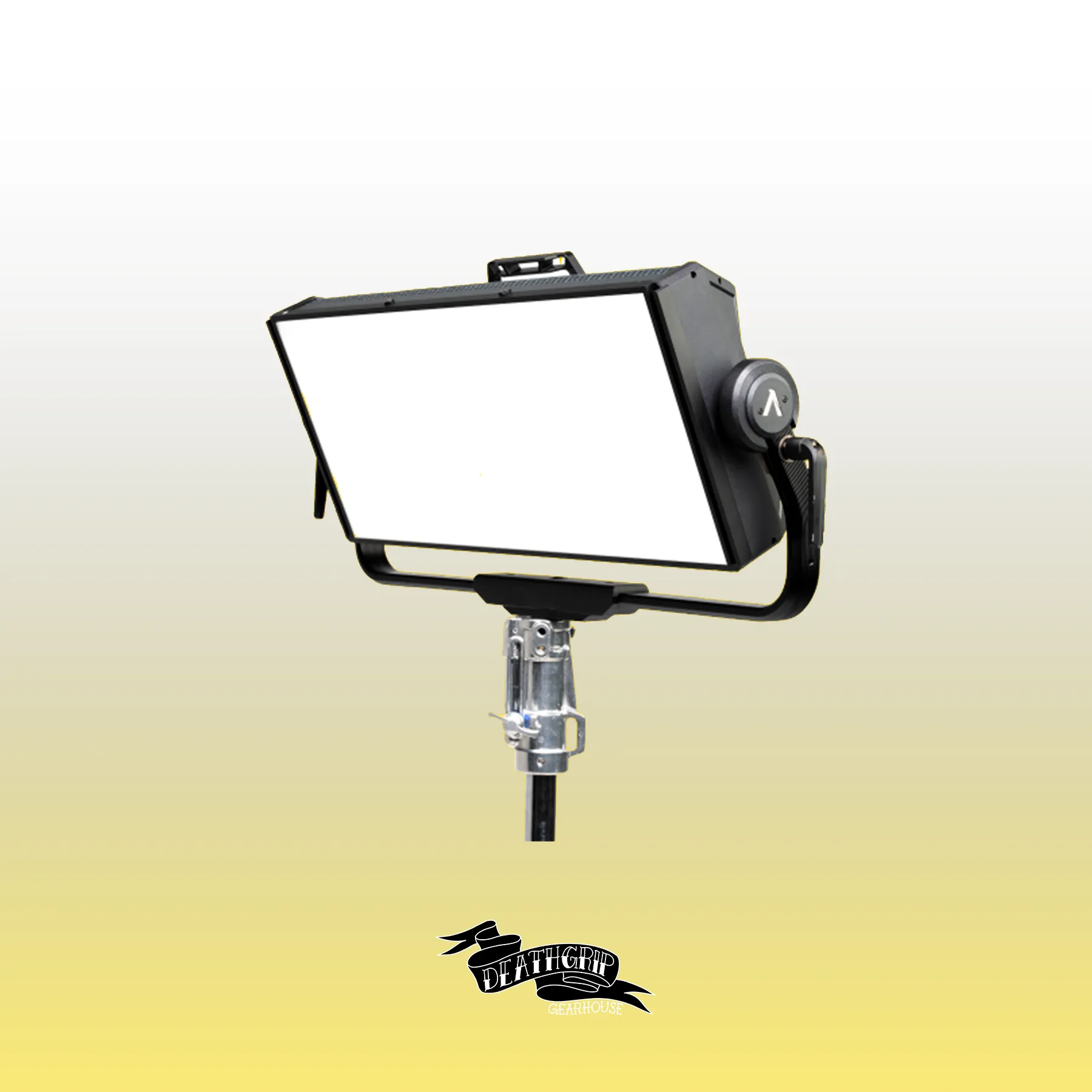 APUTURE P600C NOVA PANEL